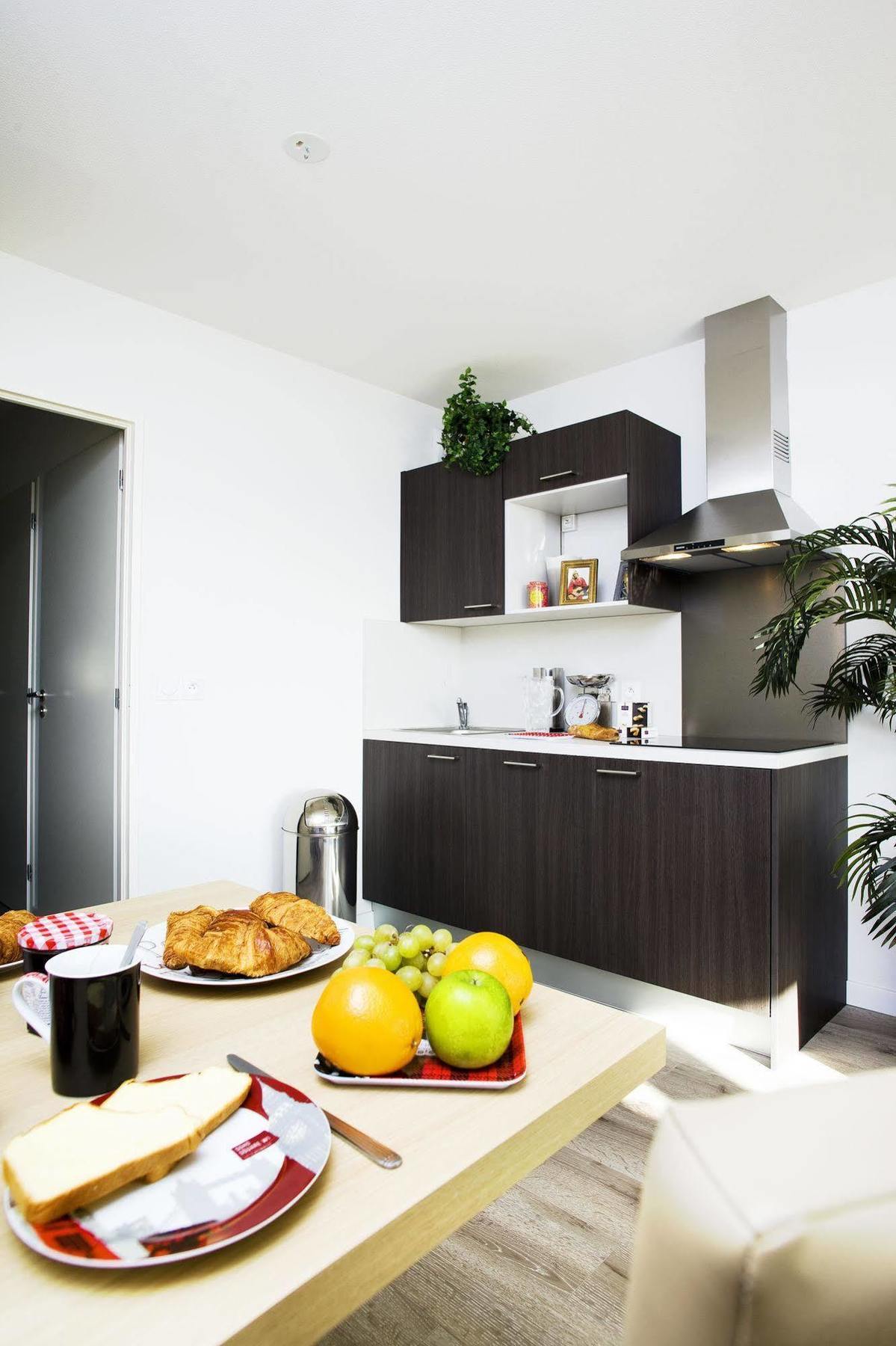 Residence Nemea Les Balcons Des Pecheurs มีมีซ็อง-ปลาจ ภายนอก รูปภาพ